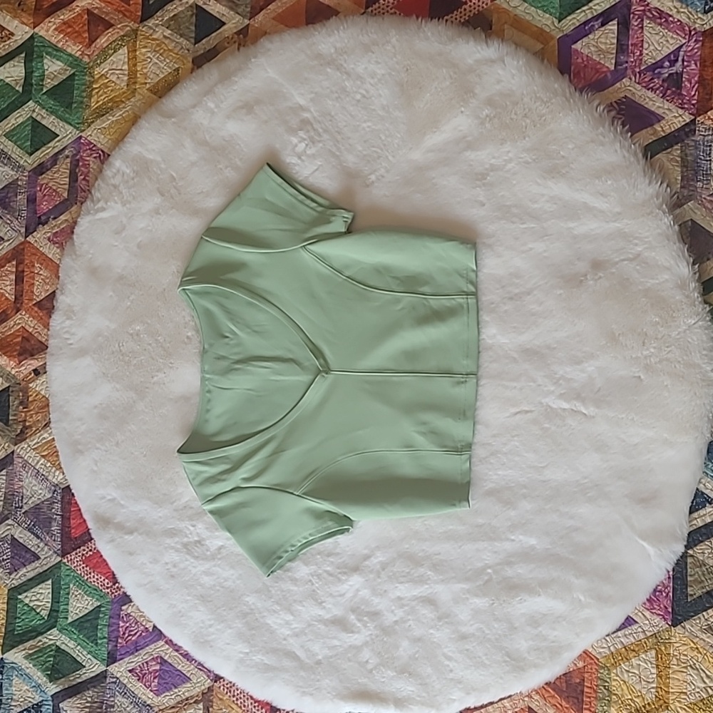 NWT AERIE Mint Green Cropped Tshirt W/ Bra Short Sleeve Top
